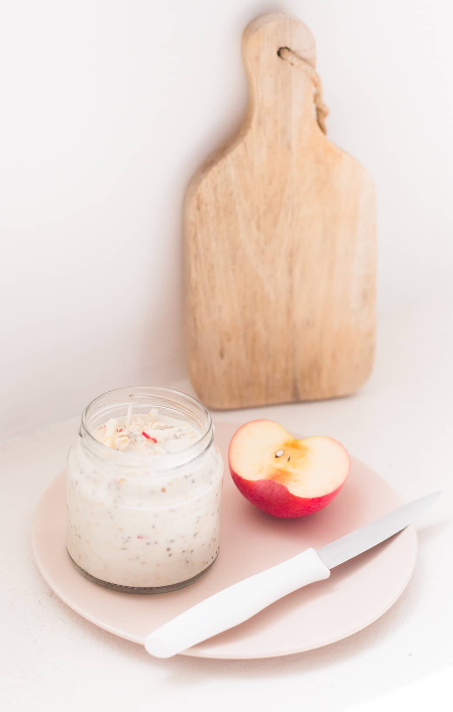 Overnight Oats With Apple & Chia Seeds